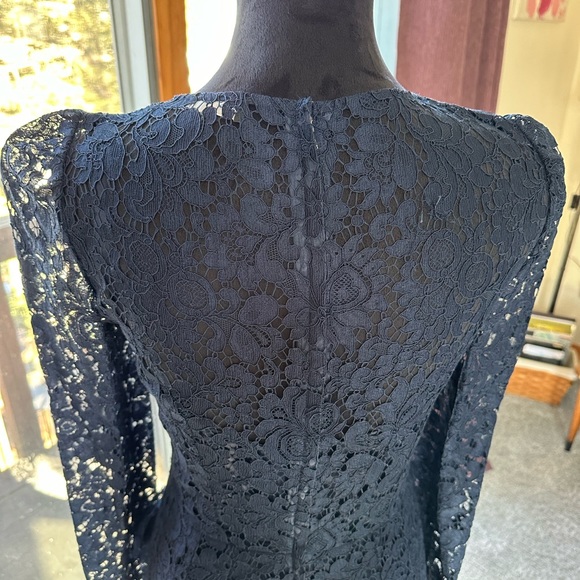 Dolce and Gabbana Lace Mid-length Dress - Picture 4 of 9